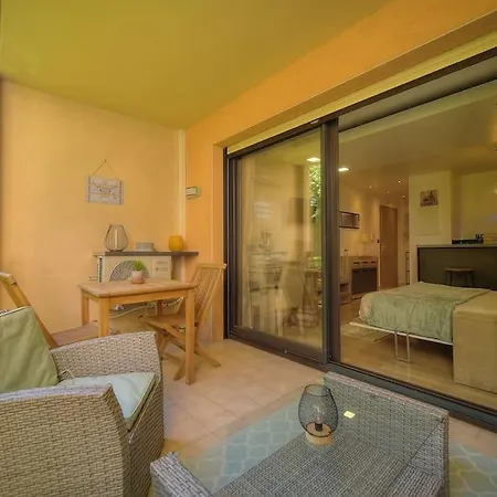 Parc Aiguebel -apprt Avec Terrasse Arboree & Box Ferme- Piscines/tennis - Cannes