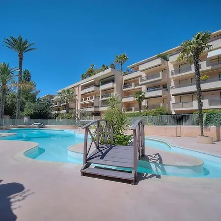 Apartment Parc Aiguebel -apprt Avec Terrasse Arboree & Box Ferme- Piscines/tennis -