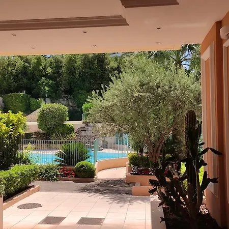 Parc Aiguebel -apprt Avec Terrasse Arboree & Box Ferme- Piscines/tennis - Apartment *